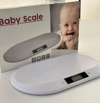 ميزان رقمي لقياس وزن الأطفال الرضع بدقة